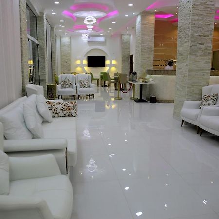 Al Deafah Hotel Apartment الضيافة للشقق الفندقية Al Buraimi Exterior foto